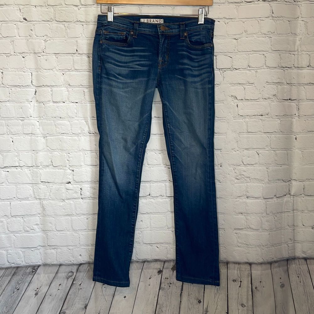 J Brand Women’s Medium Wash Cropped Jeans size 27